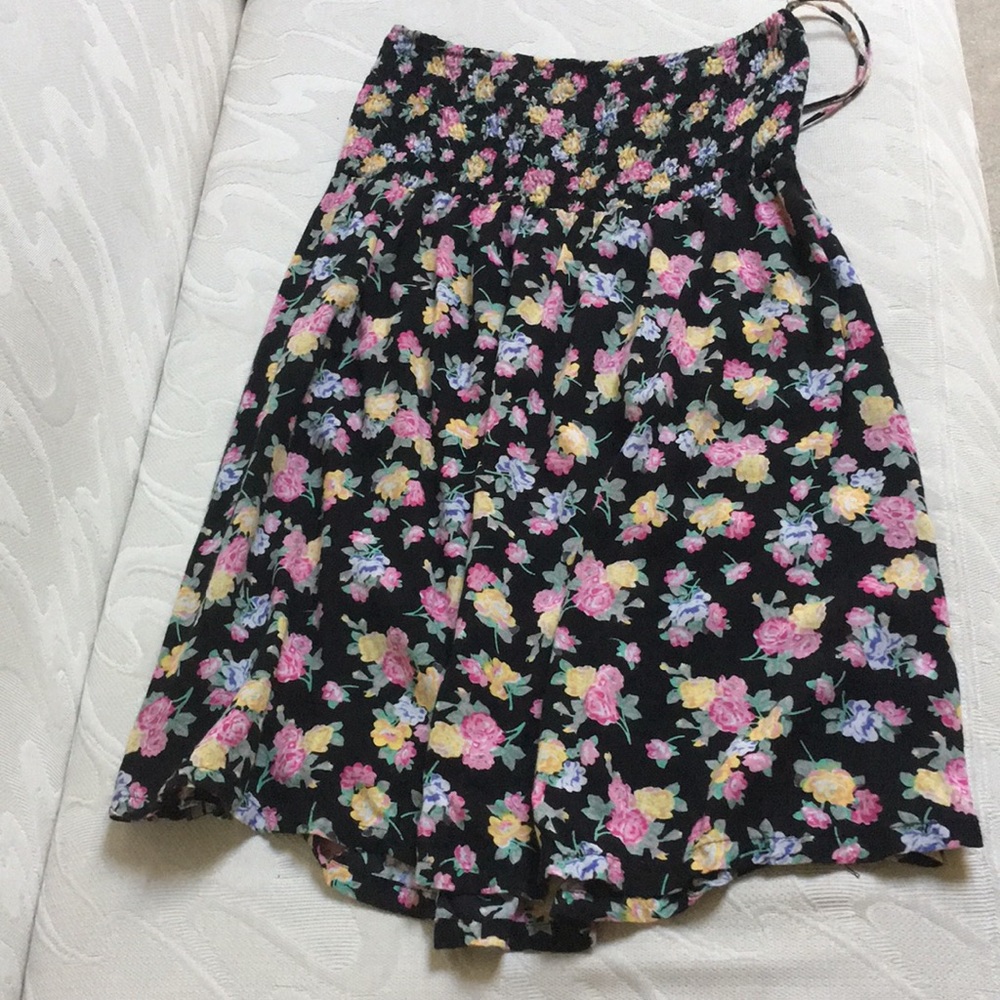 Strapless Floral Flowy Top by Rusty Size M